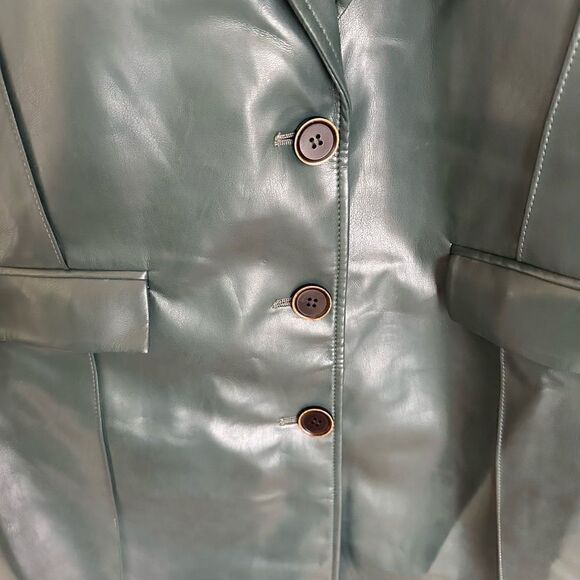 DEPT. ANONYM Women’s Forest Evergreen Vegan Leather Pinch Pleat Trench Coat - Picture 9 of 16